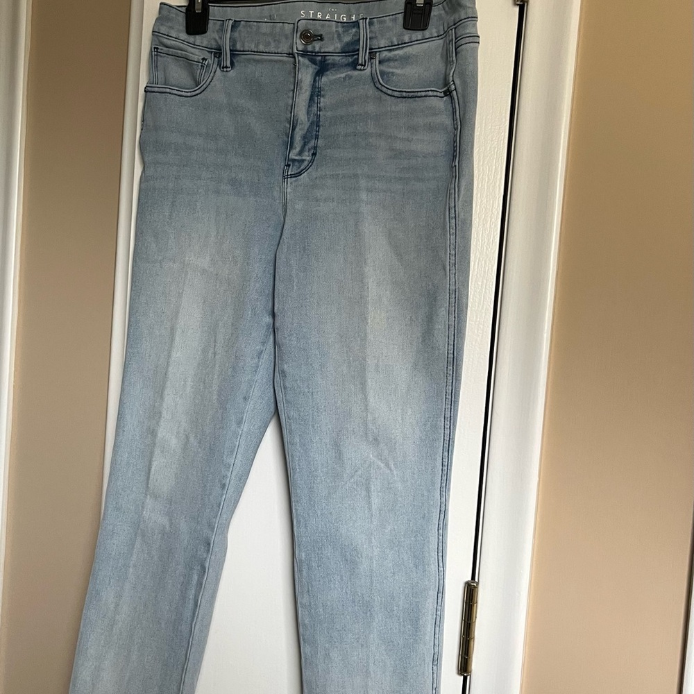 White House Black Market,Blue Straight Leg Jeans with Light Wash